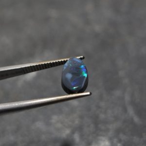 Doublet d'opale australienne 1,35 carats