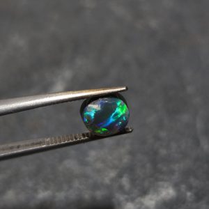 Doublet d'opale australienne 1,35 carats