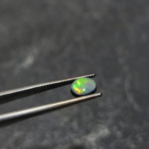 Doublet d'opale australienne 0,50 carat