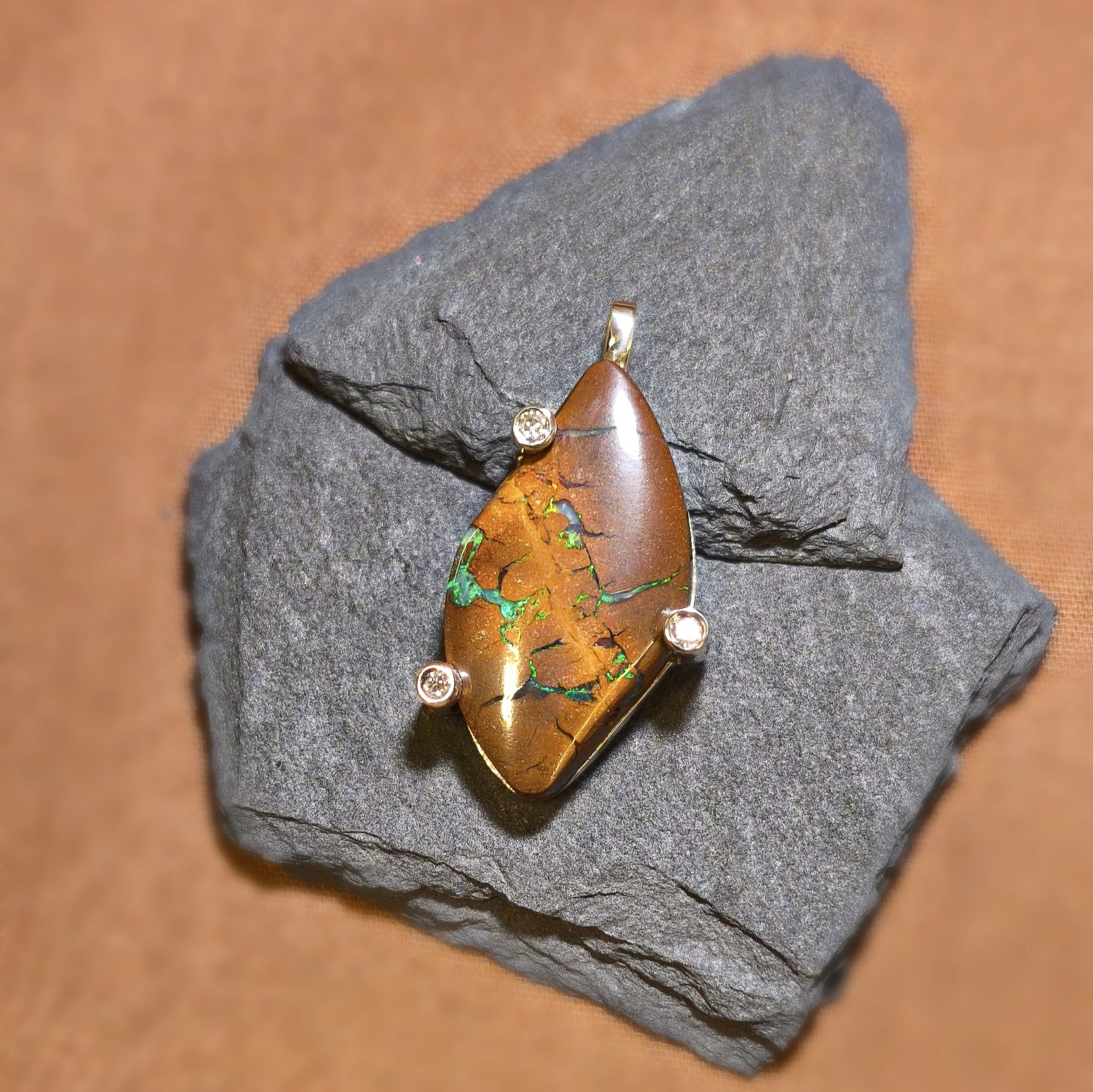 pendentif Faille Lumineuse