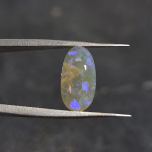 Opale solide australienne 2,10 cts