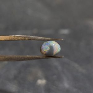 Opale noire lightning Ridge 0,70 ct